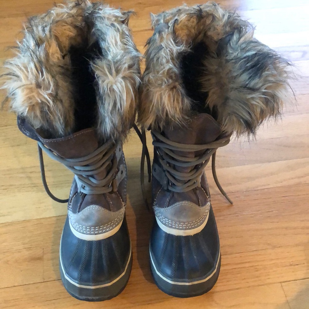 Sorel Joan of Arctic boots